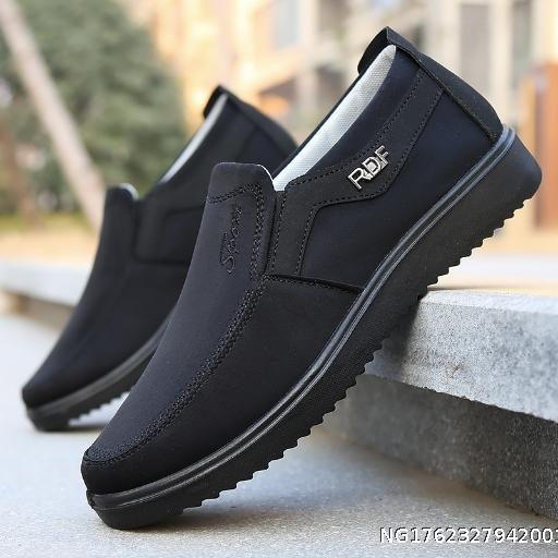 10 pieces wholesale price: Old Beijing cloth shoes, waterproof, wear-resistant, lightweight and easy to wear, suitable for elderly casual shoes
