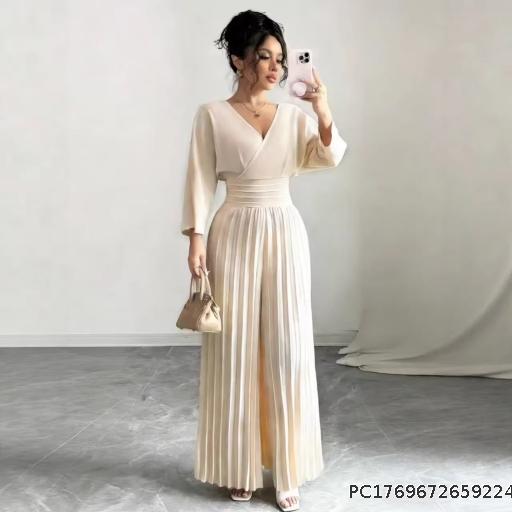 2026 New Fashionable V-neck Slim fit High waisted Folded jumpsuit