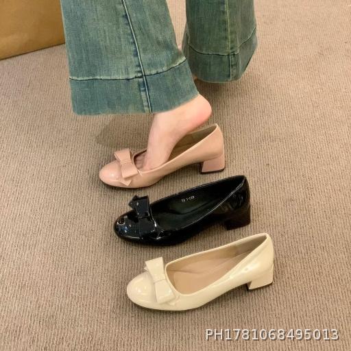 Round-toe chunky heel bow shoes