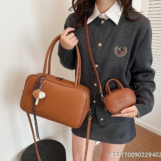  Fashionable and niche bowling briefcase, large capacity commuting handbag, high-end single shoulder diagonal cross bag
