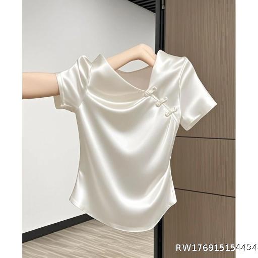 Fashionable, Versatile, Unique and Beautiful T-shirt, Stylish and Slimming Top