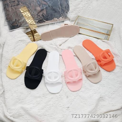 2025 New Slippers for Women's Summer Outerwear Fashion Luxury Flat Bottom Coolers Wholesale Ladies Silkpers Cross
