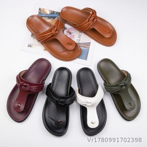 Sandals for women wearing Roman thick soled slippers