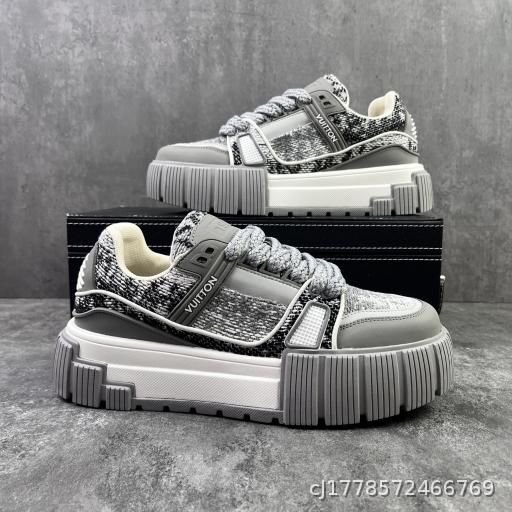 Autumn Thick soled Height Increasing Color blocked Trendy Sneakers Men's Fashion Versatile Board Shoes Comfortable Breathable Casual Shoes