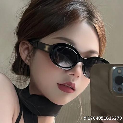 2025 New European and American Sunglasses for Women, Retro Cat Eyes, Black Premium Glasses, Internet Famous and Explosive Sunglasses