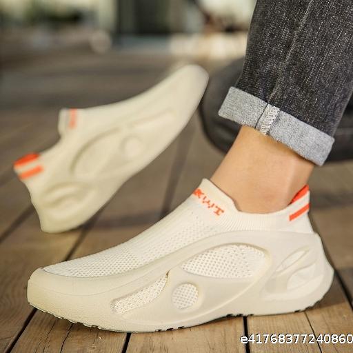 Summer New Breathable Flyknit Socks Shoes Couple's Lightweight Large Sports Shoes Thick soled Men's Shoes Women's Shoes