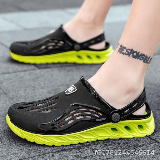  Large size hole shoes for men, casual, fashionable, breathable, hooded slippers, fashionable sandals for outdoor wear, beach shoes