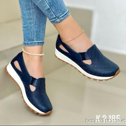 Large size women's shoes 2025 Spring/Autumn Korean version Thick soled shoes Sponge cake shoes Versatile one foot casual sports shoes