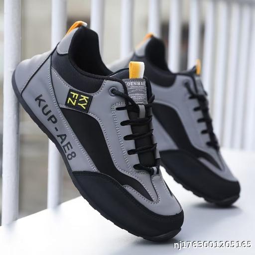 Men's Leather Surface Sports and Leisure Shoes Soft soled Lightweight Travel Shoes