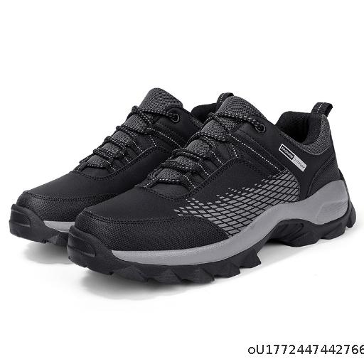 Men's Outdoor Mountaineering Shoes Ultra Light Casual Sports Large Size