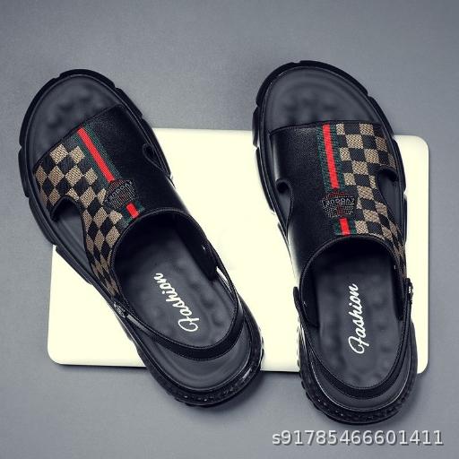 Sandals Men's Summer New Casual Soft soled Beach Shoes Dual purpose Leather Breathable Anti slip Outerwear Men's Shoes Trendy