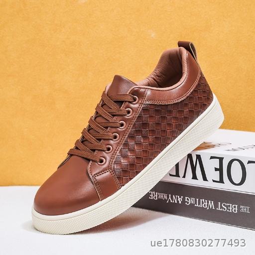 Men's board shoes, low cut lace up flat bottom, lightweight and fashionable soft sole, men's shoes, checkered trendy casual single shoes