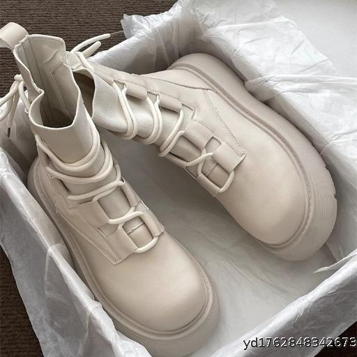  White British style Martin boots for women in autumn 2025, new style, slim and tall, thick soled, height increasing, lace up versatile short boots