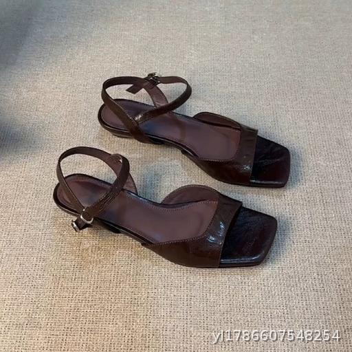  French style flat sandals with a sexy temperament, paired with skirts, open toed wedge heels, high heels, and versatile Roman shoes