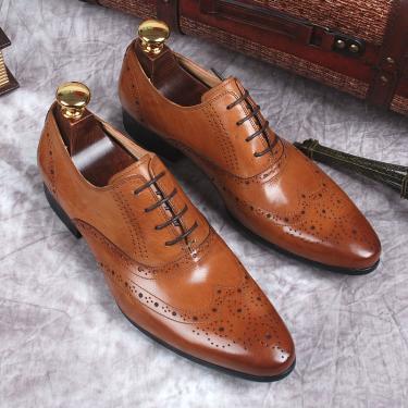 Block carved leather shoes men's business formal dress lace up pointy leather men's shoes British leather shoes trendy wedding shoes