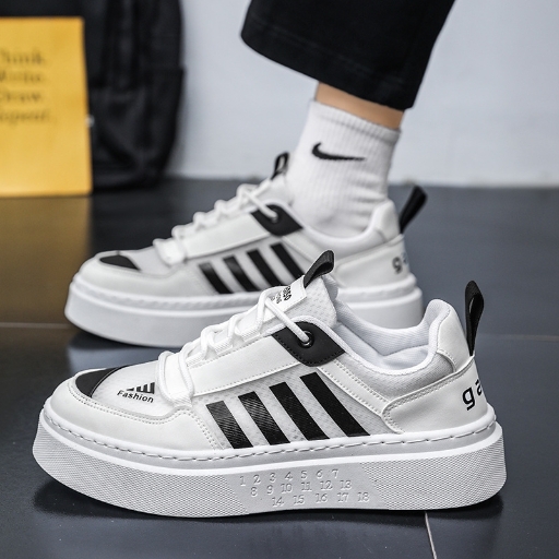 Men's casual sports shoes simple and versatile